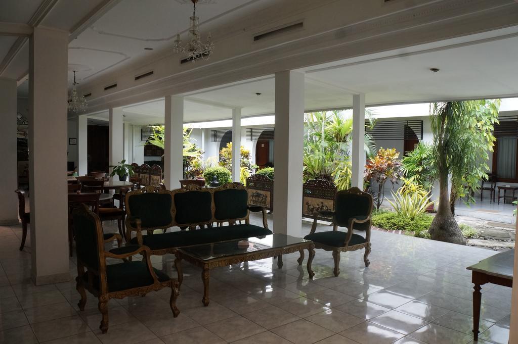 Hotel Kirana Yogyakarta Exterior foto